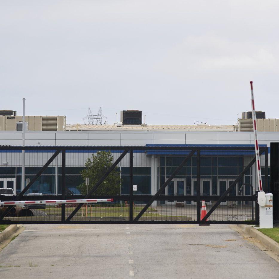 NAACP, environmental group notify Elon Musk's xAI company of intent to sue over facility pollution